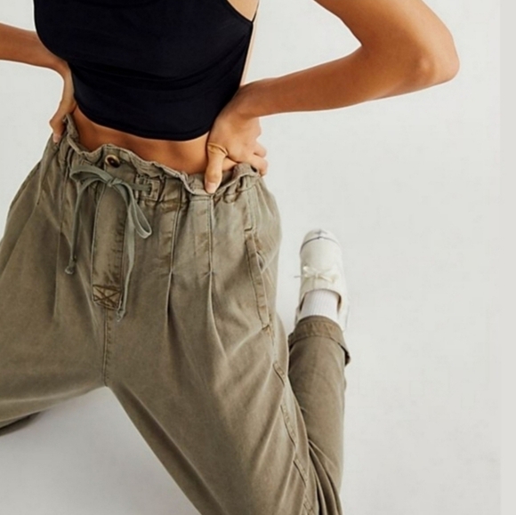 Free People Margate Olive Green High Rise Paperbag Pleated Trouser Pants - Picture 4 of 12